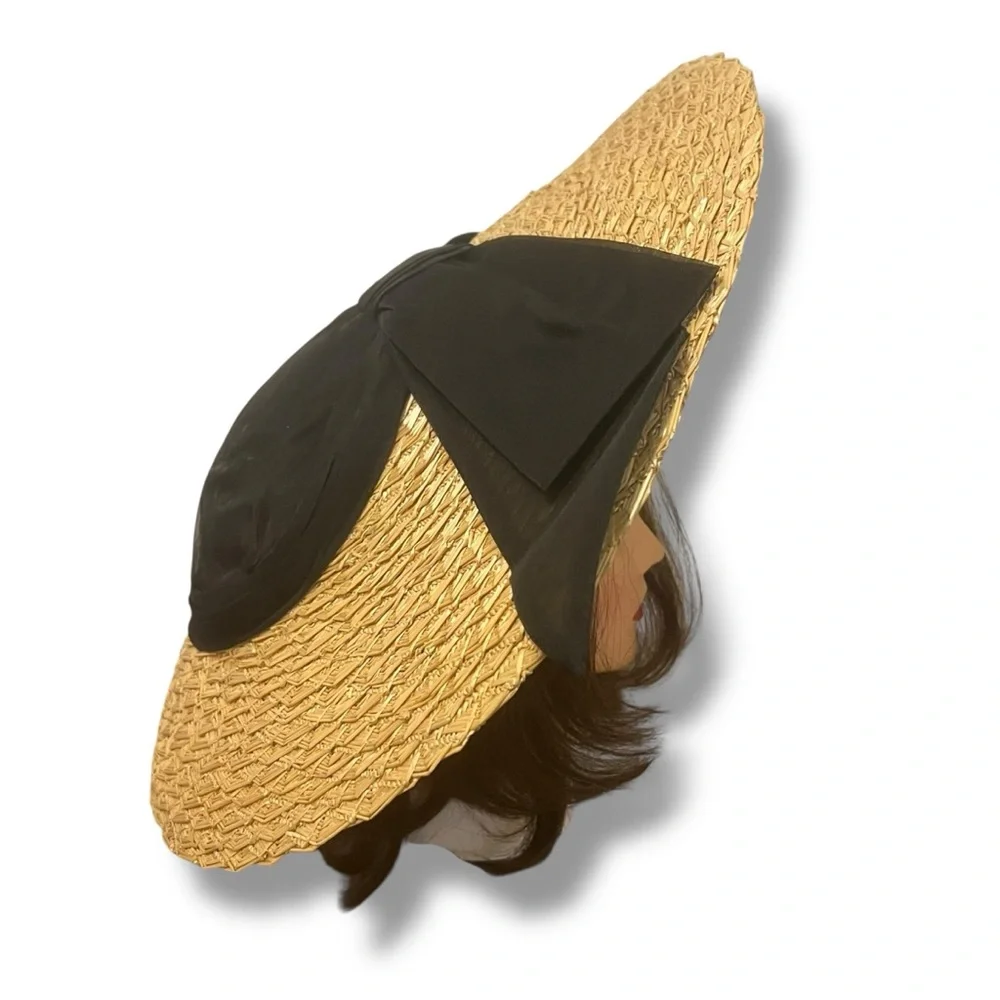 Vintage Doris Designed Famous-Barr Wide Brim Percher Straw Hat w/ Black Bow - Picture 3 of 10